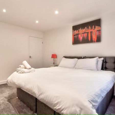 Amazing Beautiful King Size Bedroom 1 - Heybridge  Exterior photo